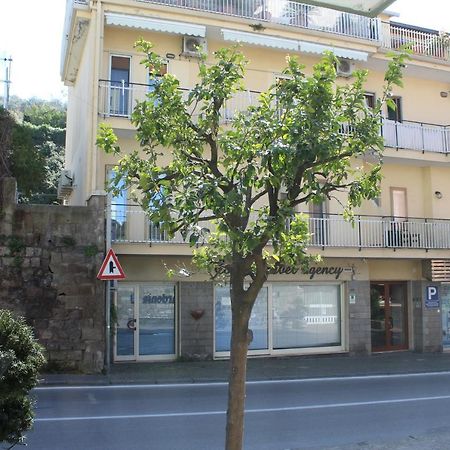 Sorrento Comfort House Con Piscina מראה חיצוני תמונה