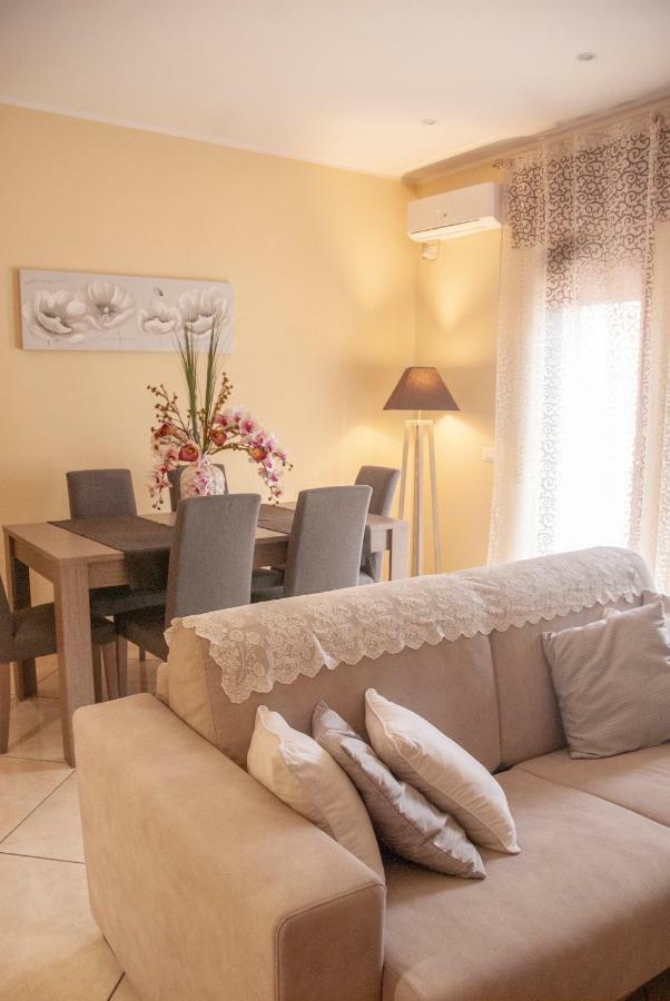 Sorrento Comfort House Con Piscina מראה חיצוני תמונה